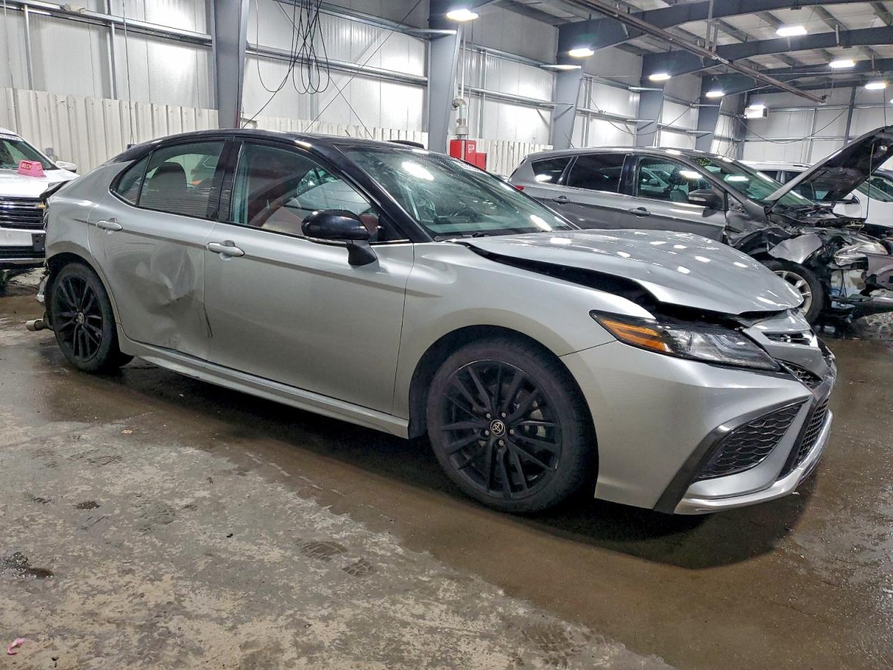2022 TOYOTA CAMRY XSE photo 4