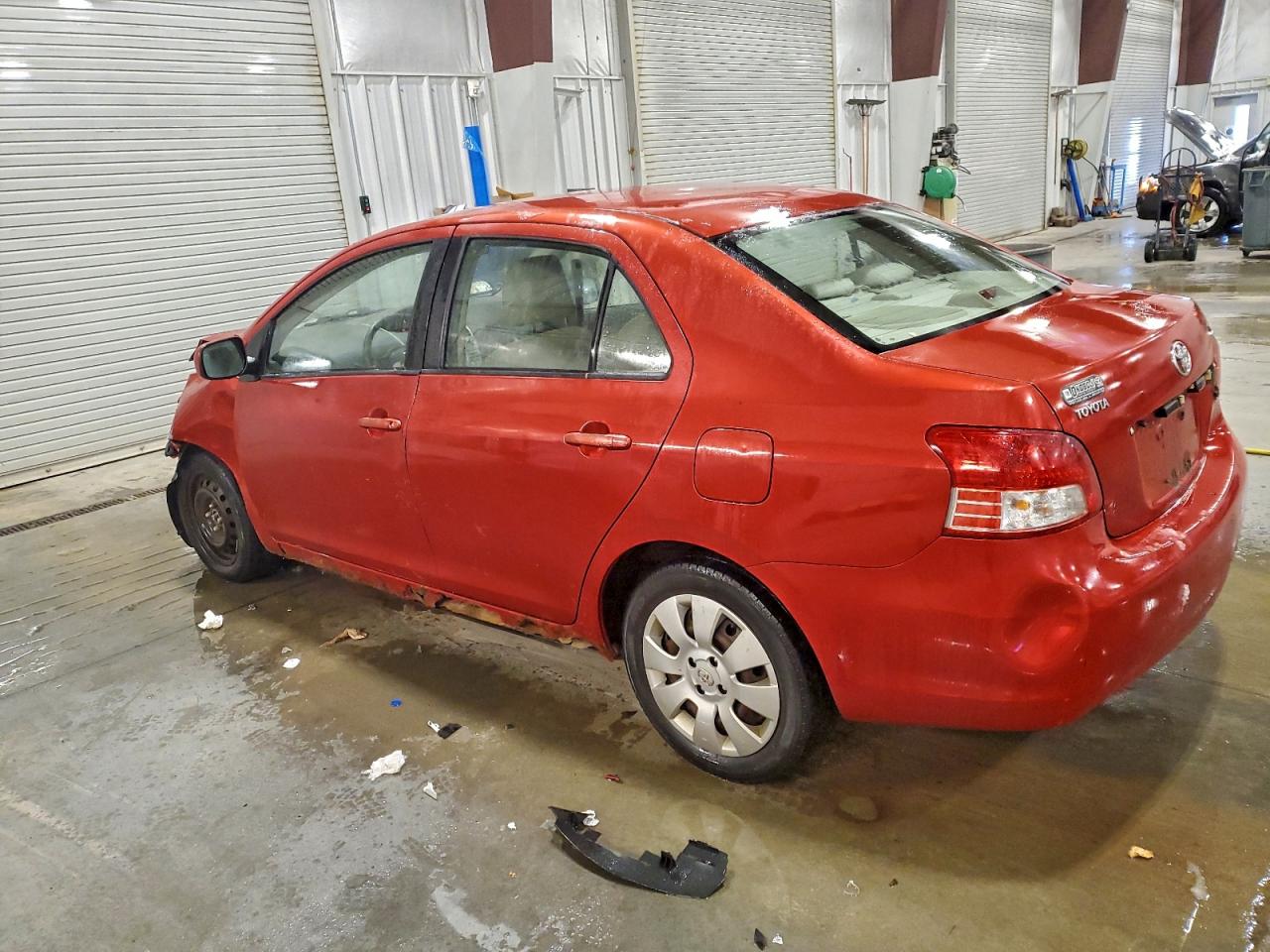 2009 TOYOTA YARIS photo 2