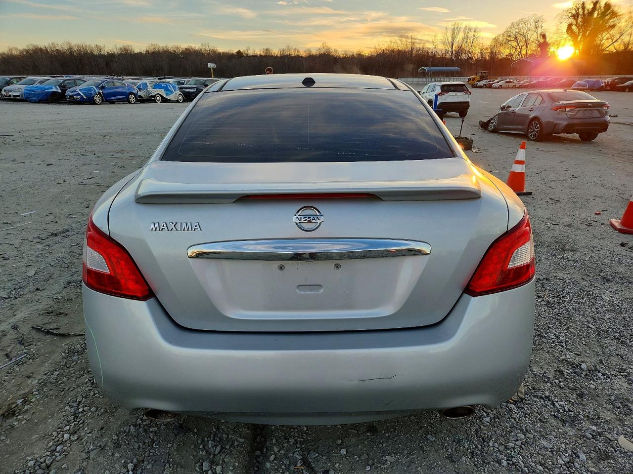 2011 NISSAN MAXIMA S photo 6