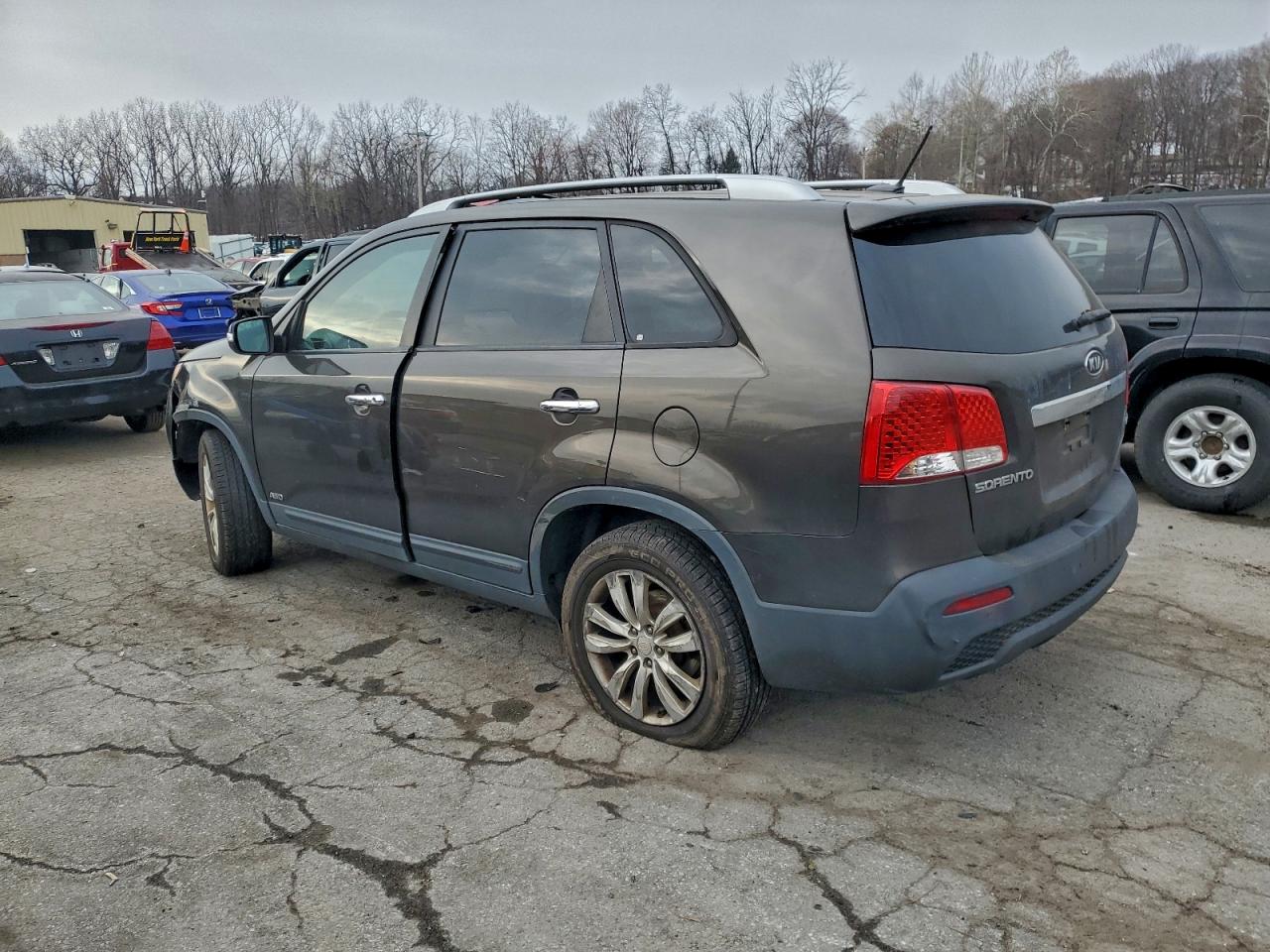 2011 KIA SORENTO EX photo 2