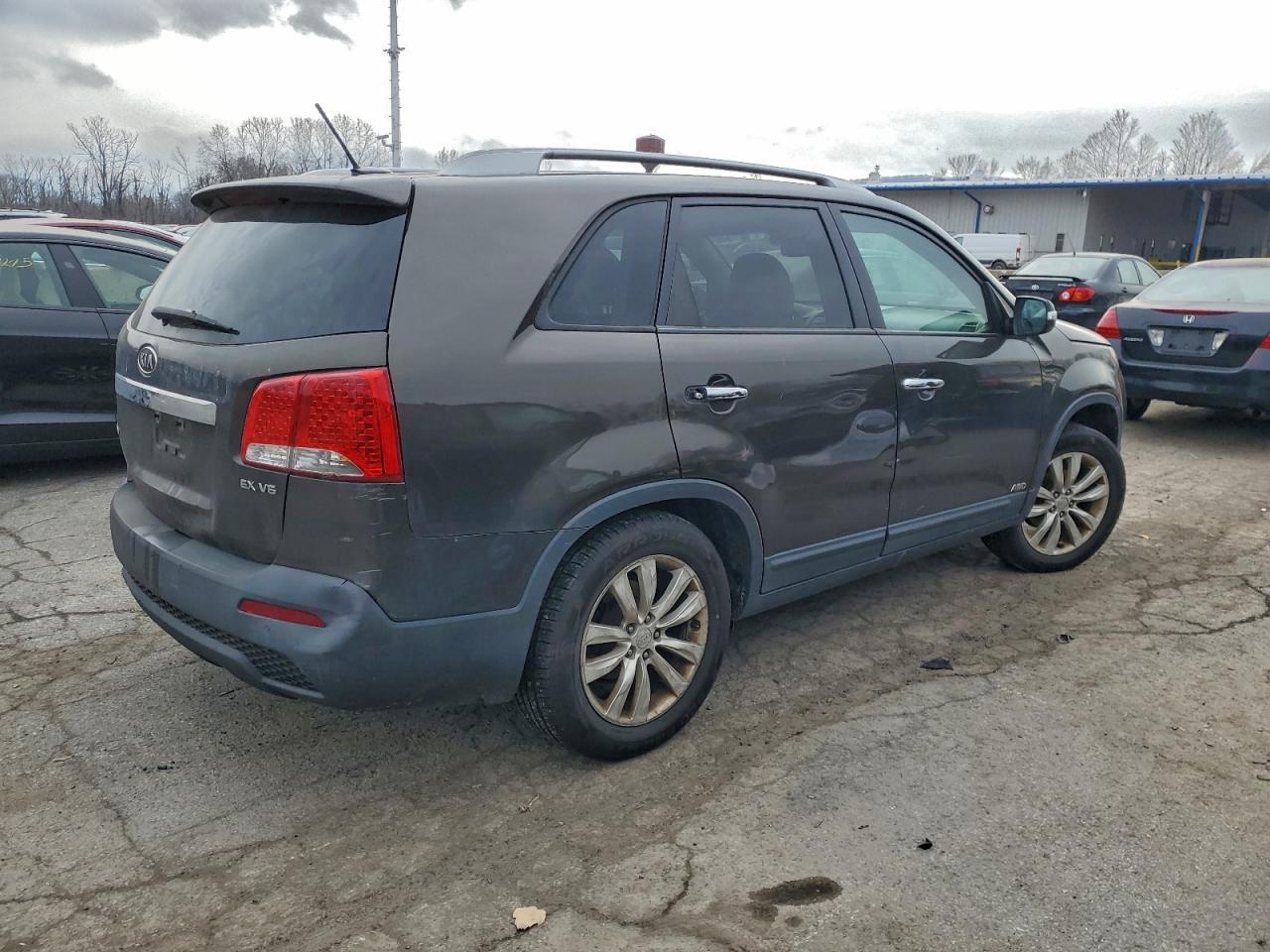 2011 KIA SORENTO EX photo 3