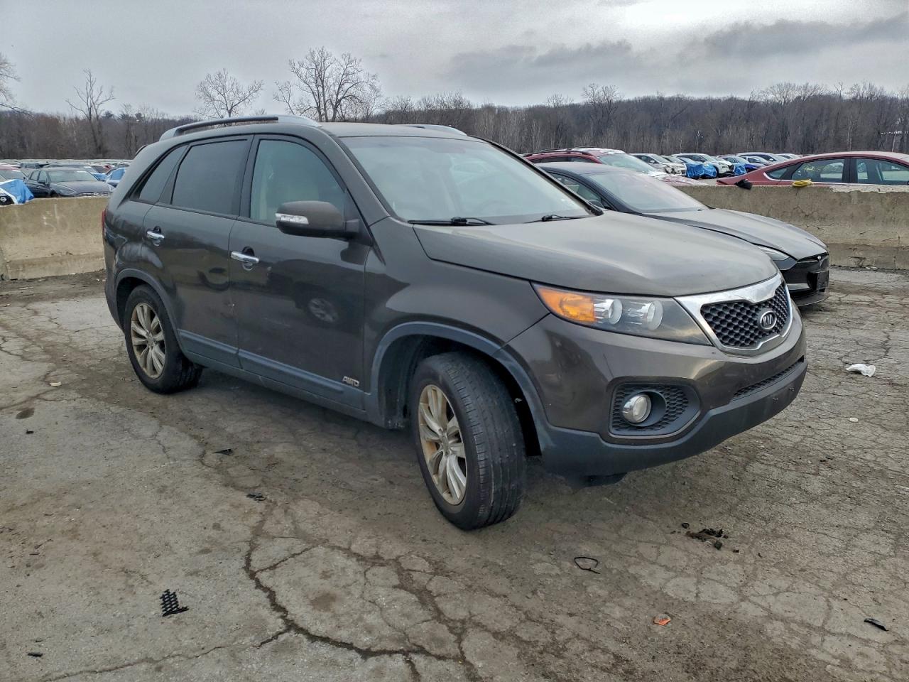 2011 KIA SORENTO EX photo 4