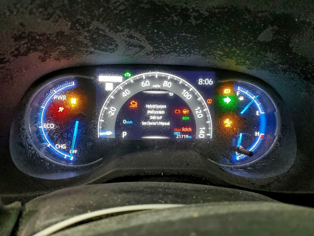 2024 TOYOTA RAV4 XLE photo 9