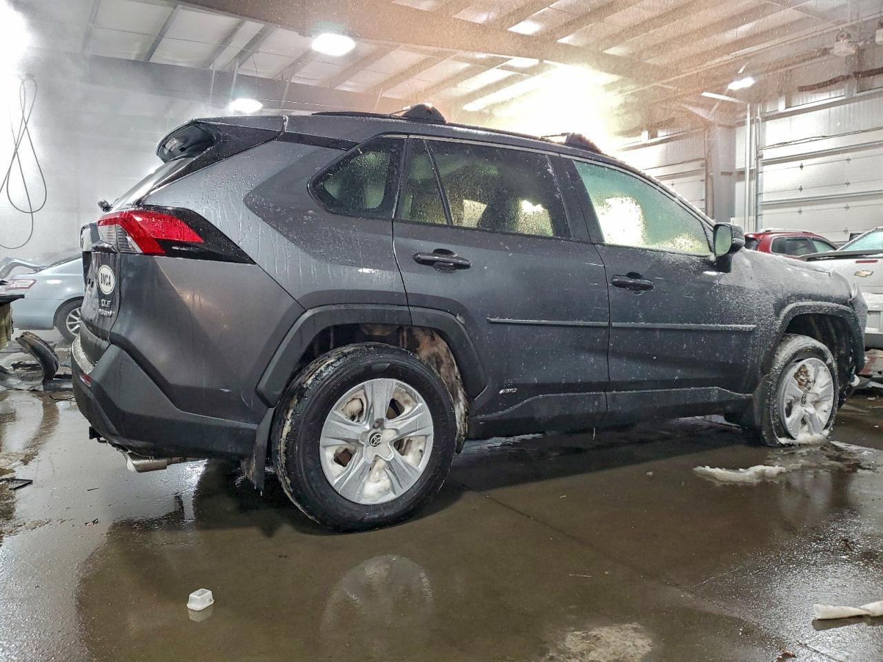 2024 TOYOTA RAV4 XLE photo 3