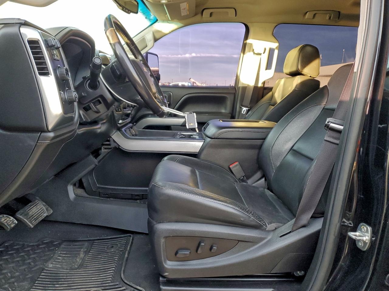 2019 CHEVROLET SILVERADO K2500 HEAVY DUTY LTZ photo 7
