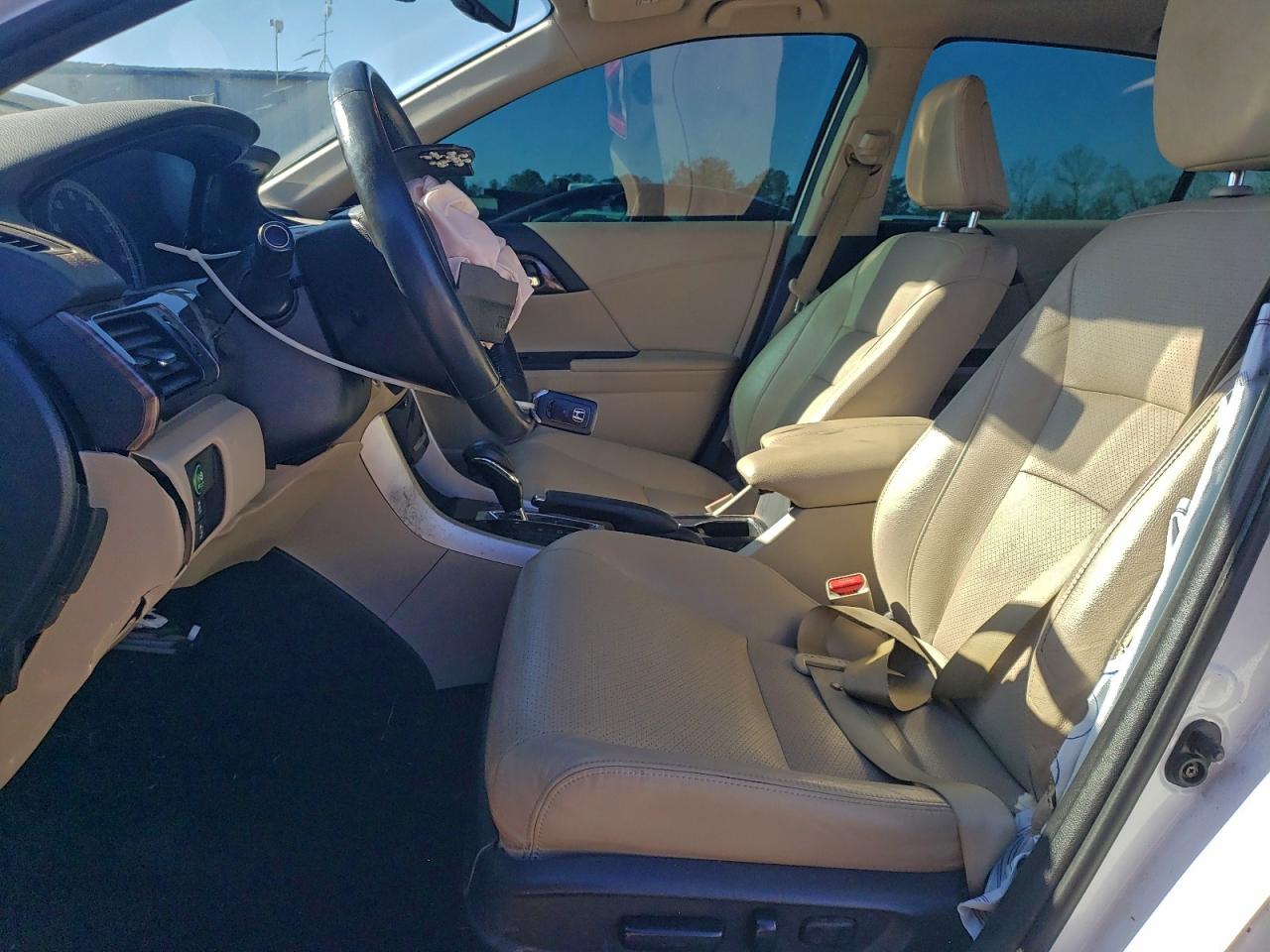 2017 HONDA ACCORD TOURING photo 7