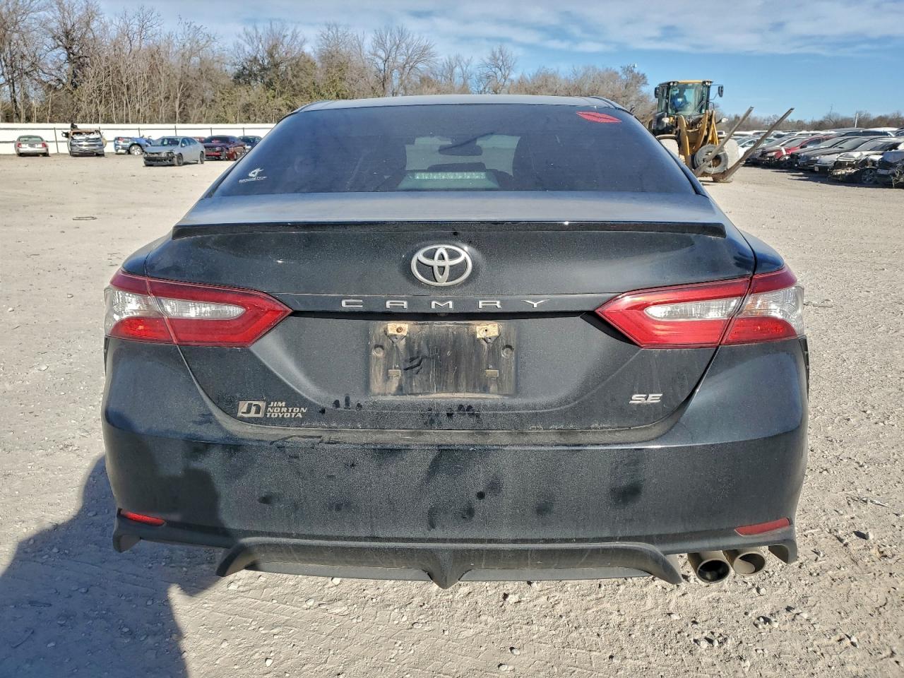 2018 TOYOTA CAMRY L photo 6