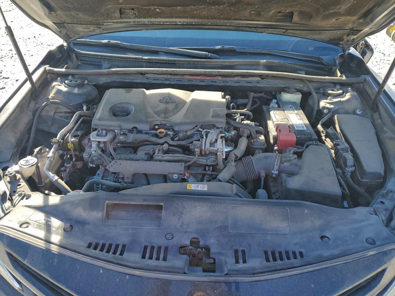 2018 TOYOTA CAMRY L photo 11