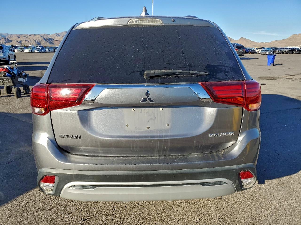 2019 MITSUBISHI OUTLANDER ES photo 6