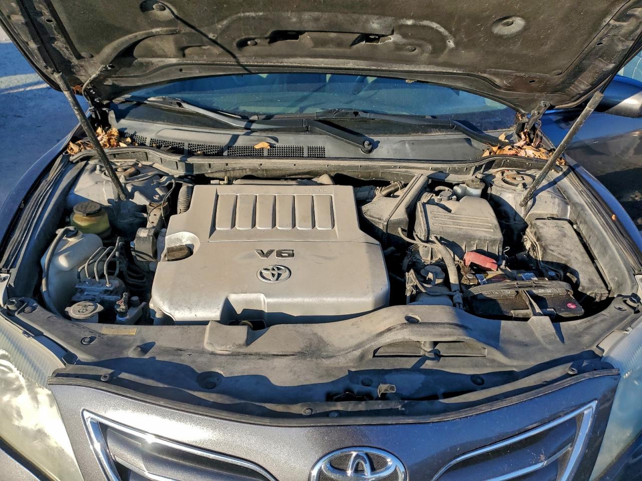2011 TOYOTA CAMRY SE photo 11