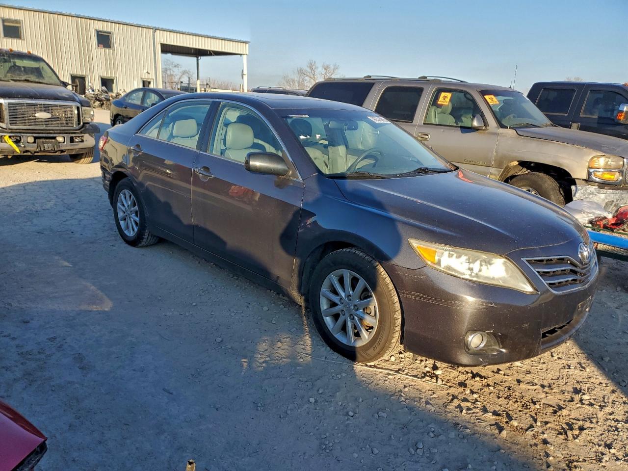 2011 TOYOTA CAMRY SE photo 4