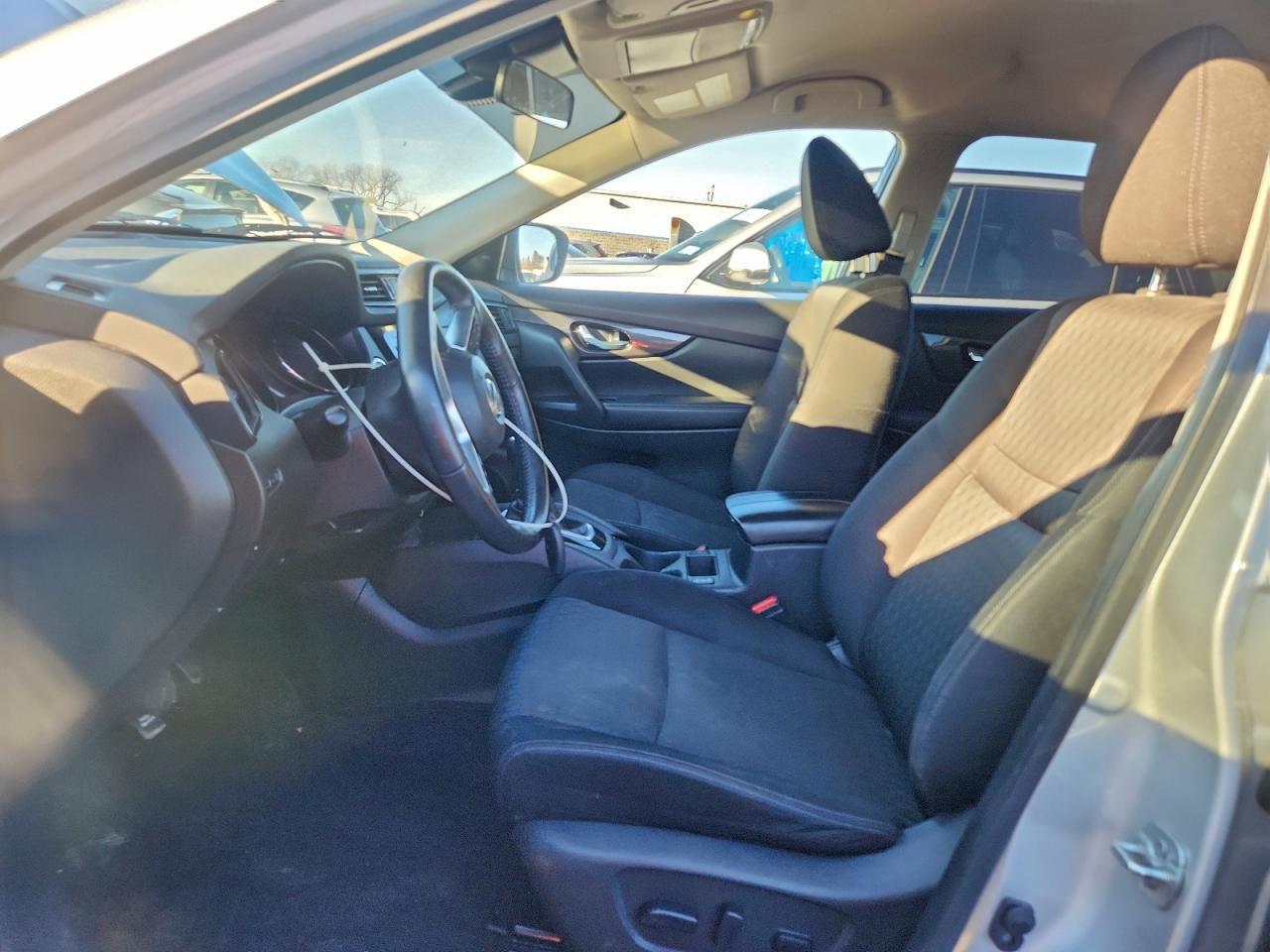 2019 NISSAN ROGUE S photo 19
