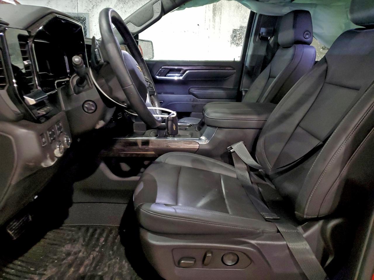2024 CHEVROLET SILVERADO K1500 LTZ photo 7