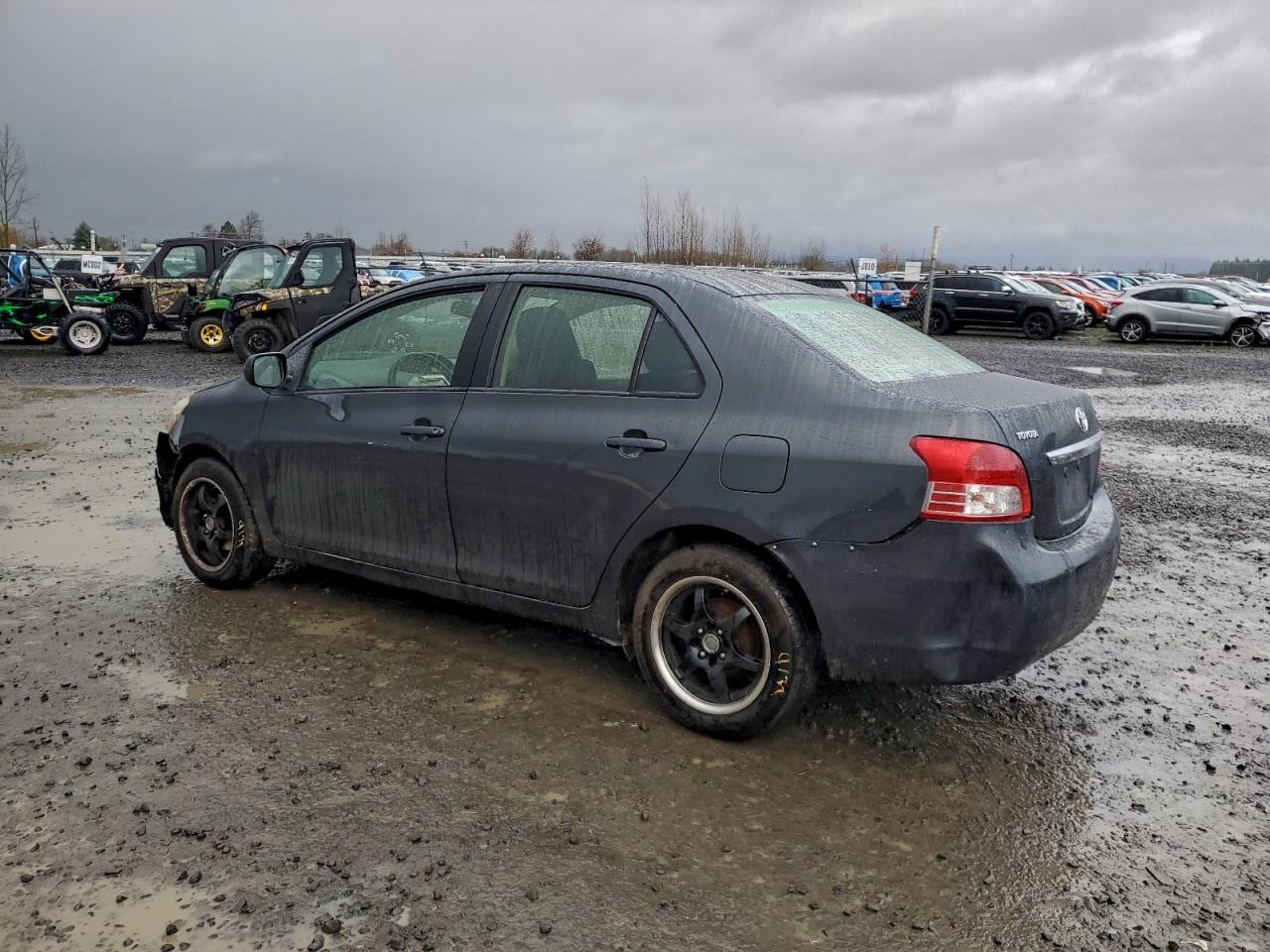 2008 TOYOTA YARIS photo 2