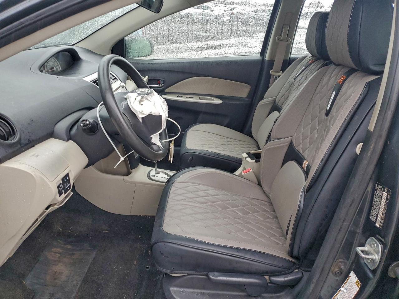 2008 TOYOTA YARIS photo 7