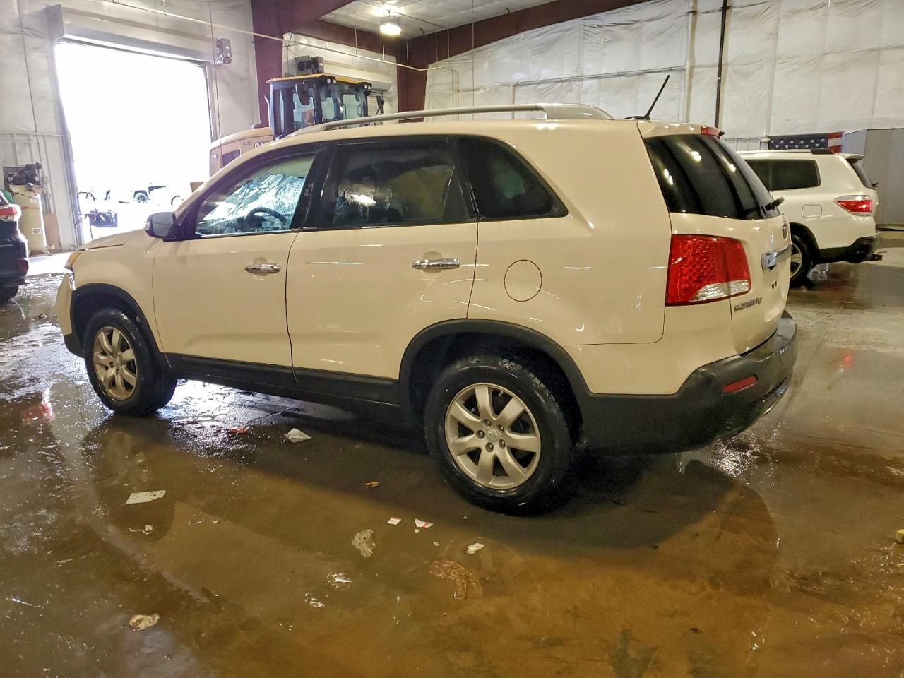 2011 KIA SORENTO BASE photo 4