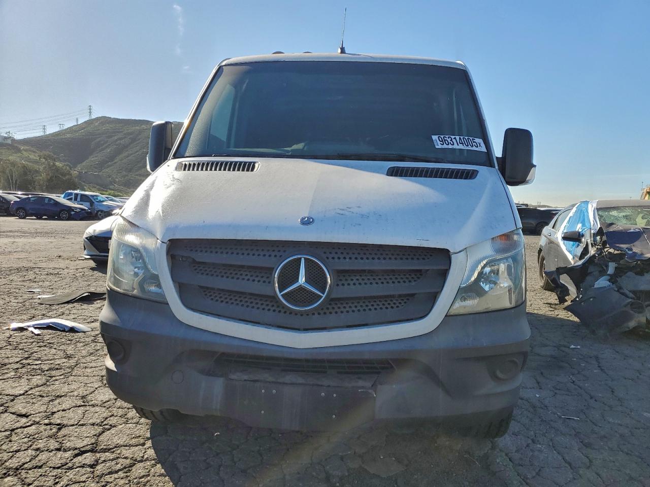 2015 MERCEDES-BENZ SPRINTER 2500 photo 13