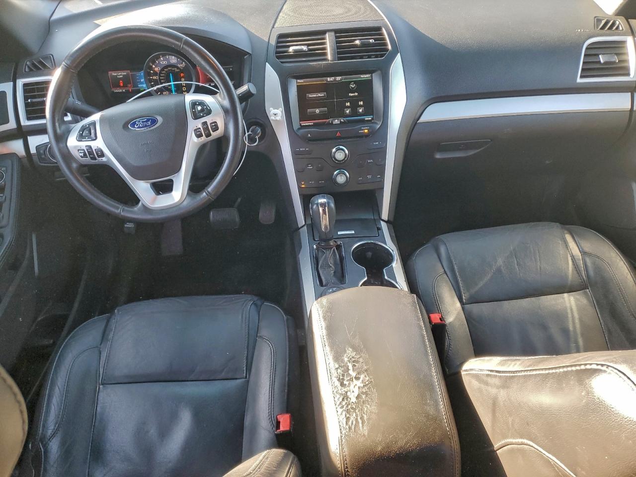 2015 FORD EXPLORER XLT photo 8