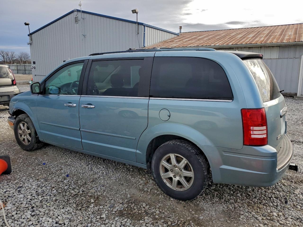2008 CHRYSLER TOWN & COUNTRY TOURING photo 4