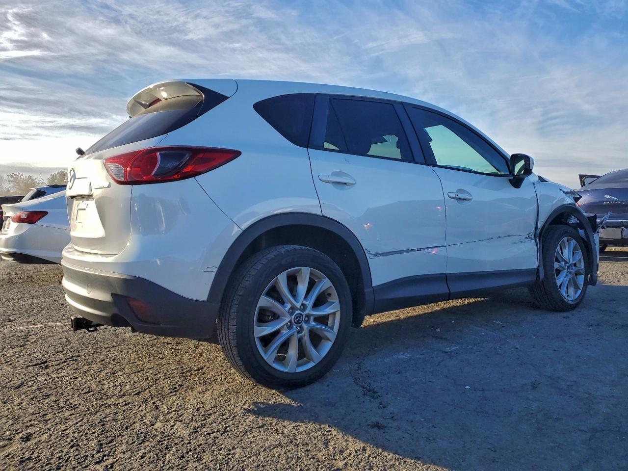2014 MAZDA CX-5 GT photo 3