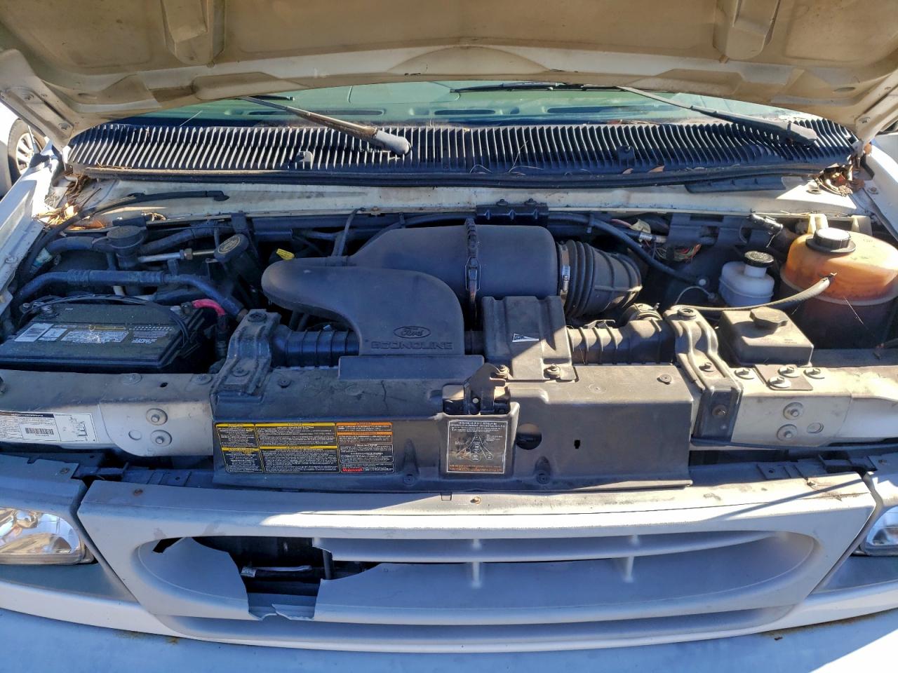 2000 FORD E250 DELIVERY VAN photo 12