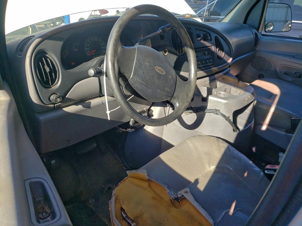 2000 FORD E250 DELIVERY VAN photo 8