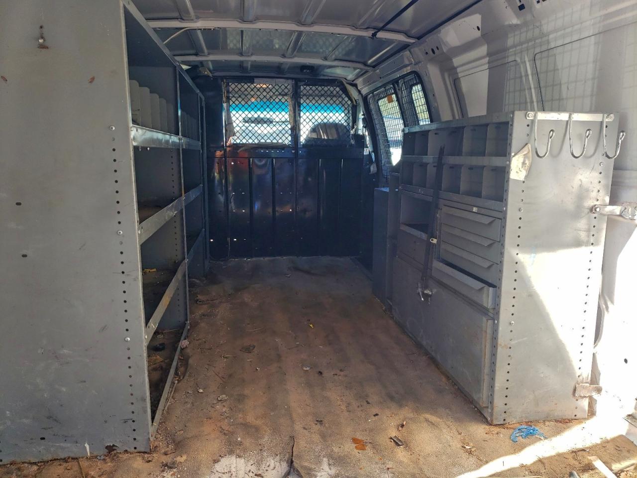 2000 FORD E250 DELIVERY VAN photo 10