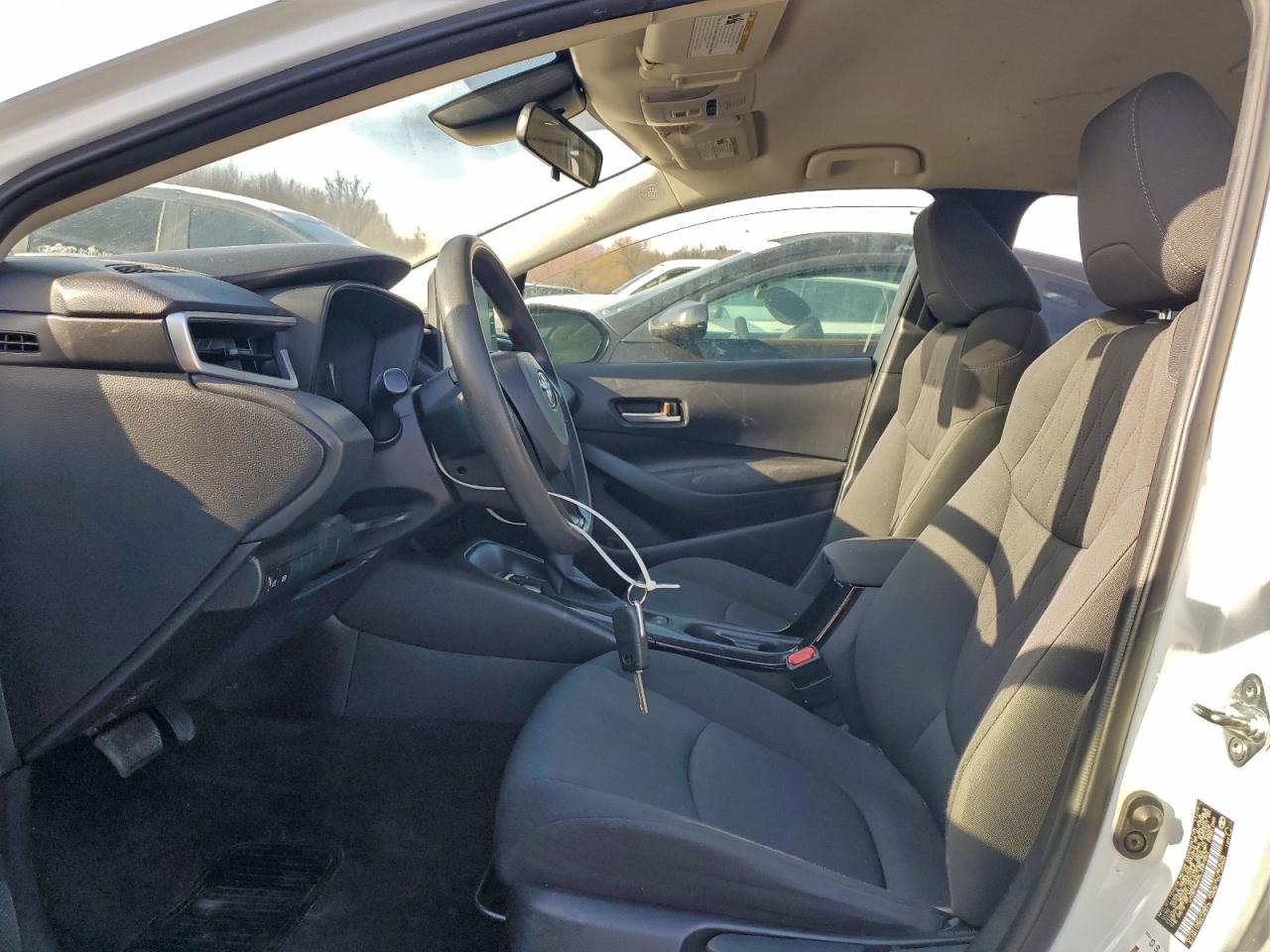 2020 TOYOTA COROLLA LE photo 7