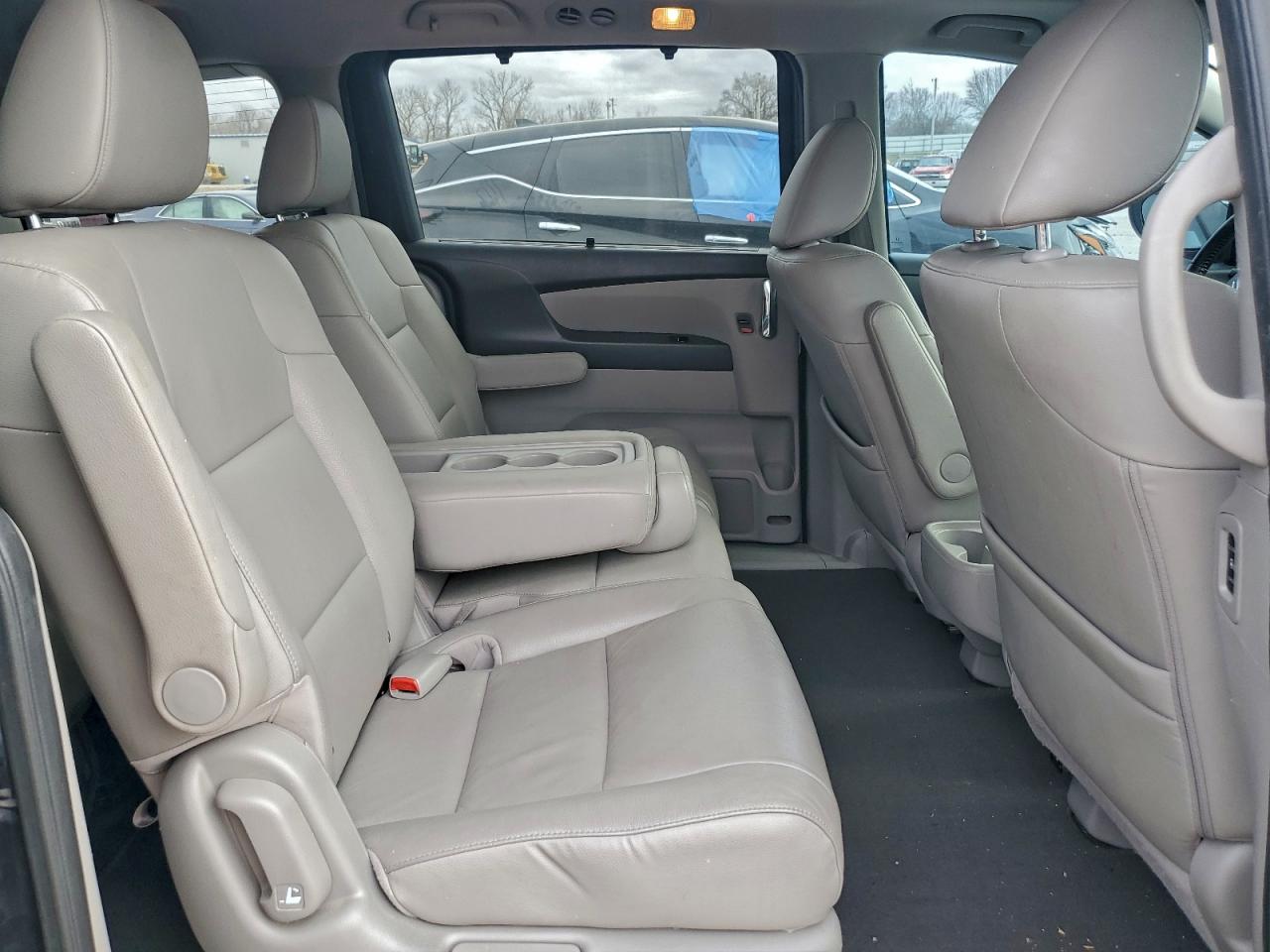 2016 HONDA ODYSSEY EXL photo 10