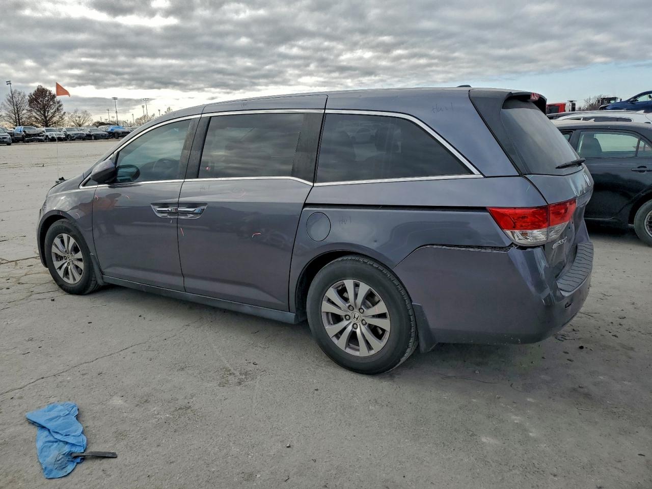 2016 HONDA ODYSSEY EXL photo 2