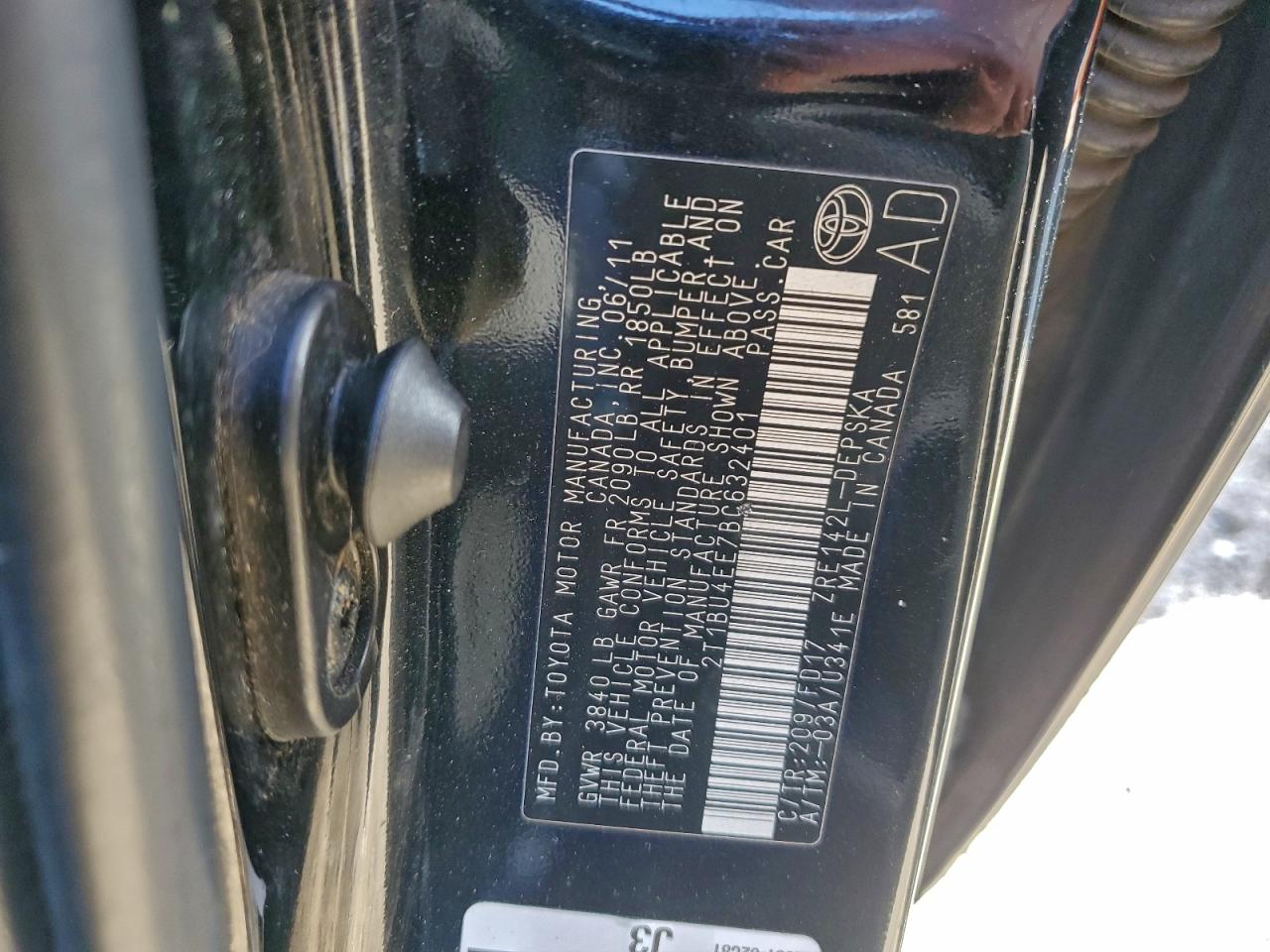 2011 TOYOTA COROLLA BASE photo 12