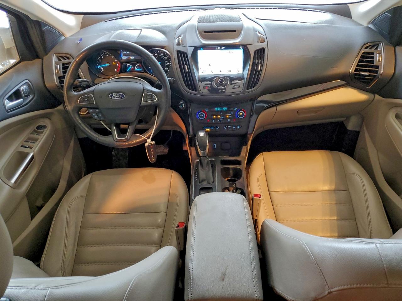 2018 FORD ESCAPE TITANIUM photo 8