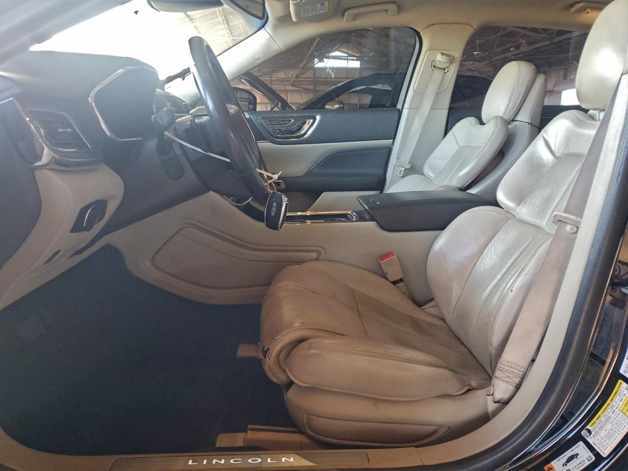 2018 LINCOLN CONTINENTAL RESERVE photo 7