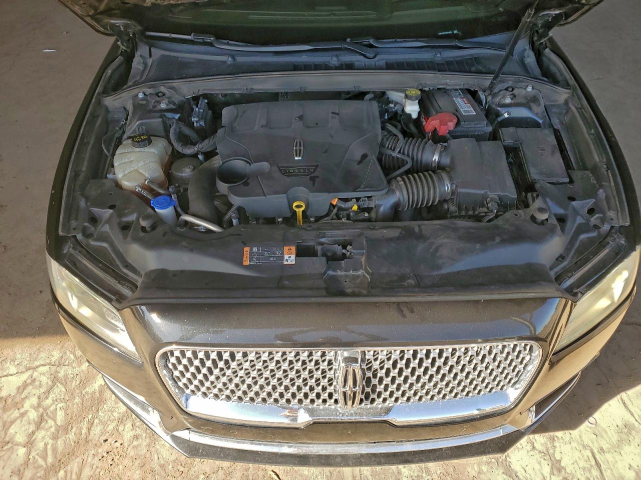2018 LINCOLN CONTINENTAL RESERVE photo 11