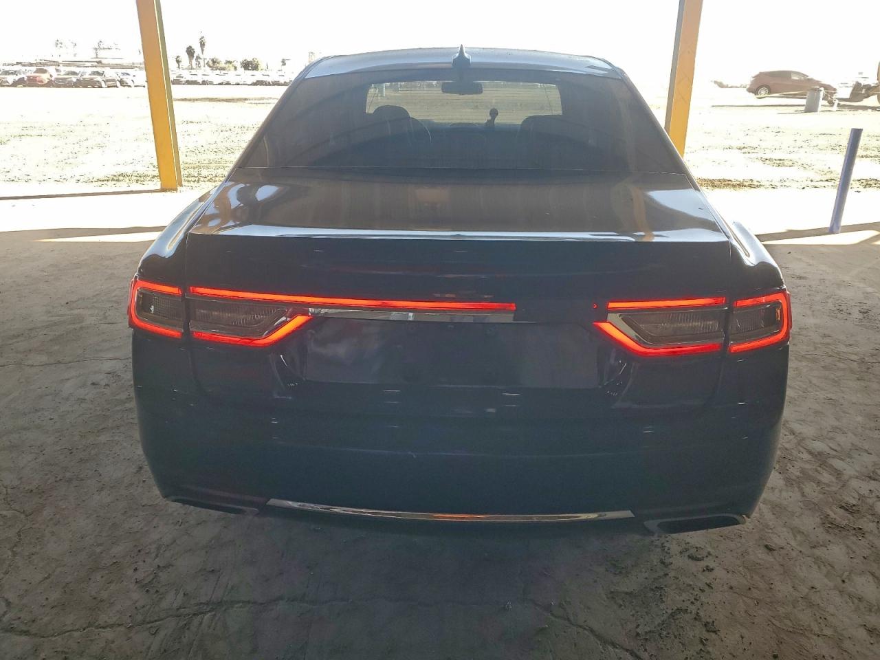 2018 LINCOLN CONTINENTAL RESERVE photo 6