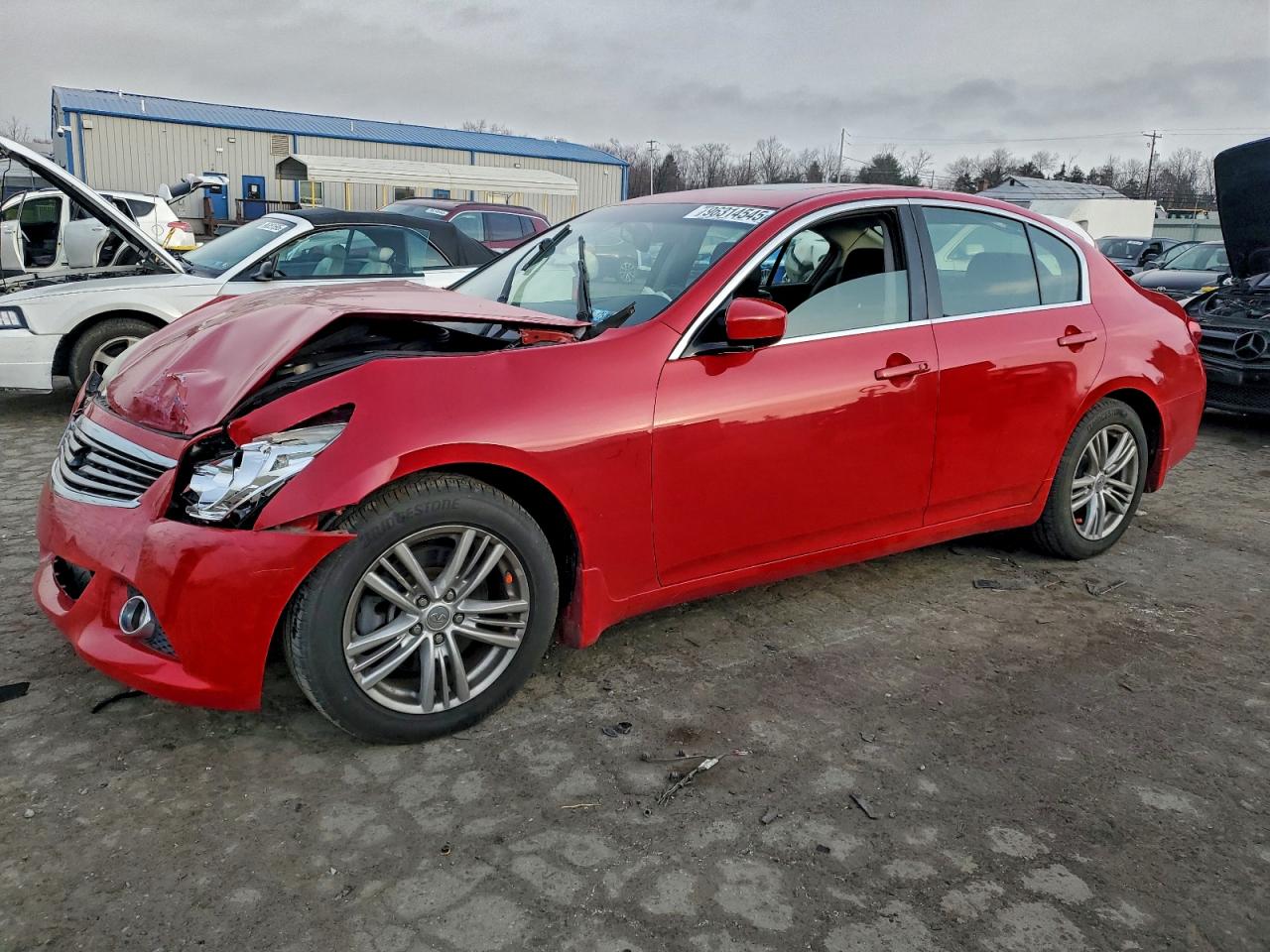 2013 INFINITI G37