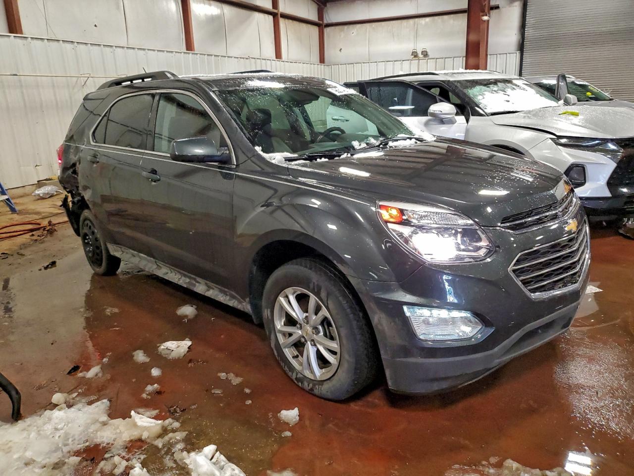 2017 CHEVROLET EQUINOX LT photo 4