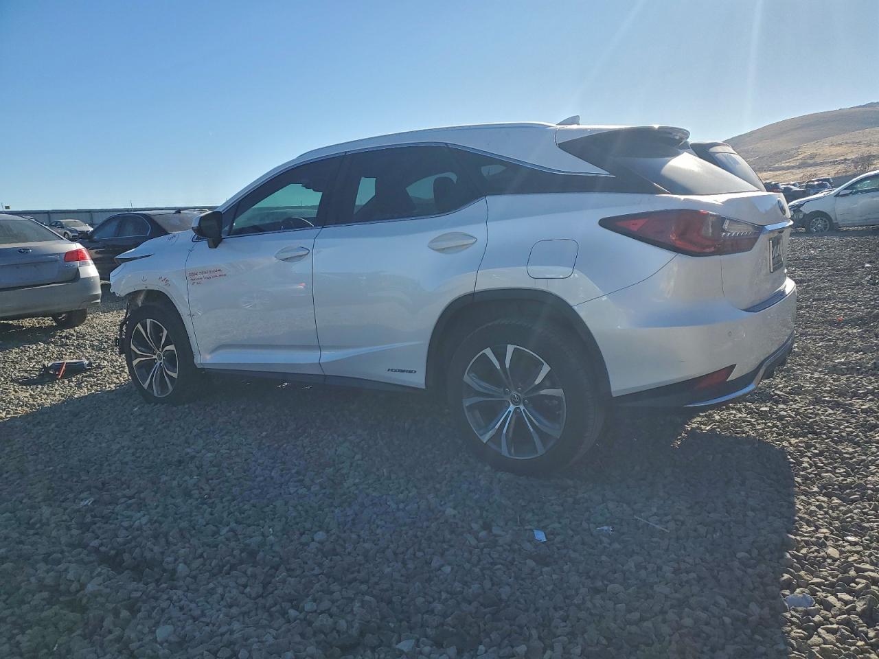 2022 LEXUS RX 450H photo 2