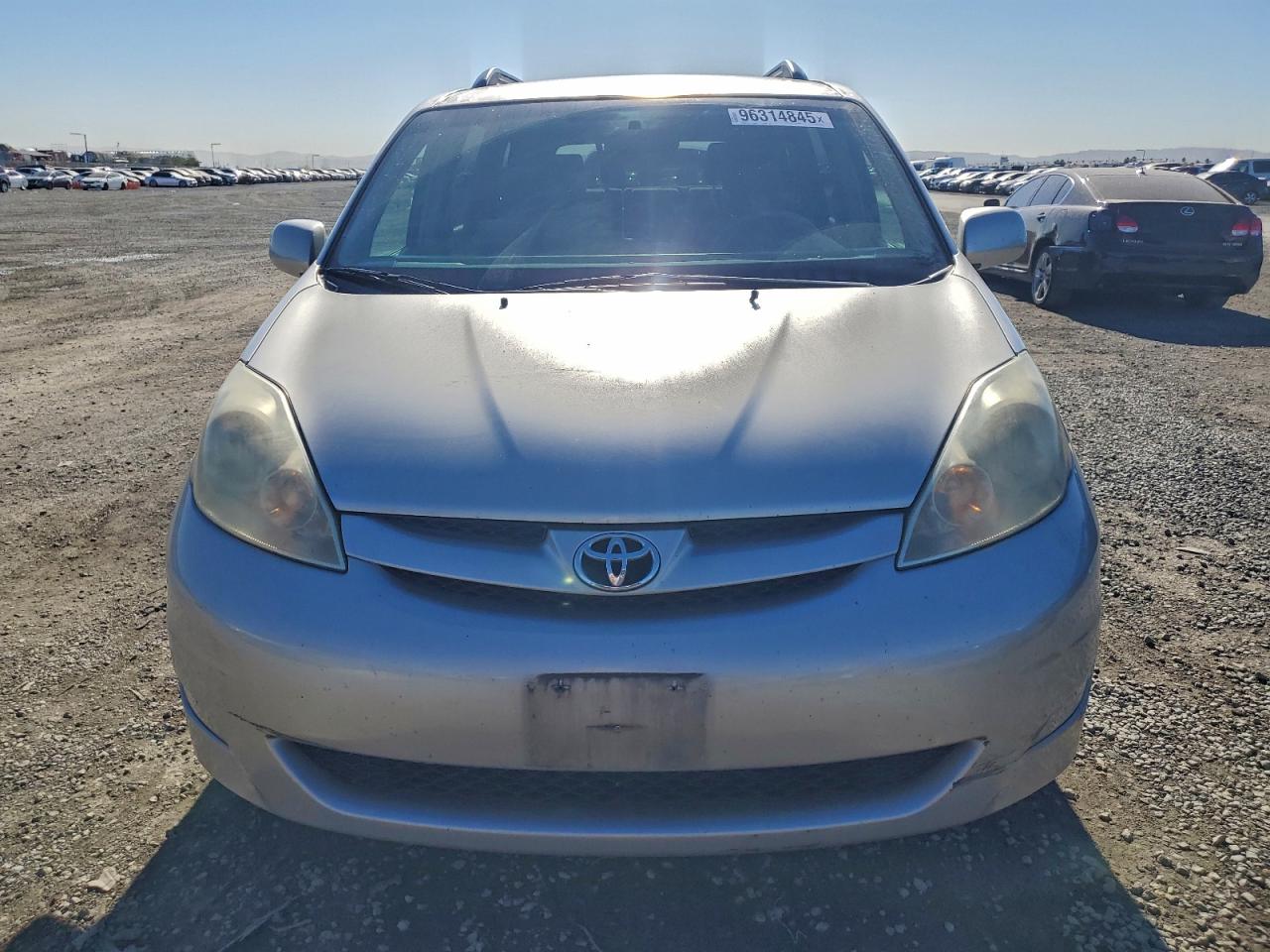 2006 TOYOTA SIENNA XLE photo 5