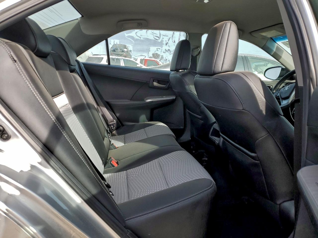 2013 TOYOTA CAMRY L photo 10