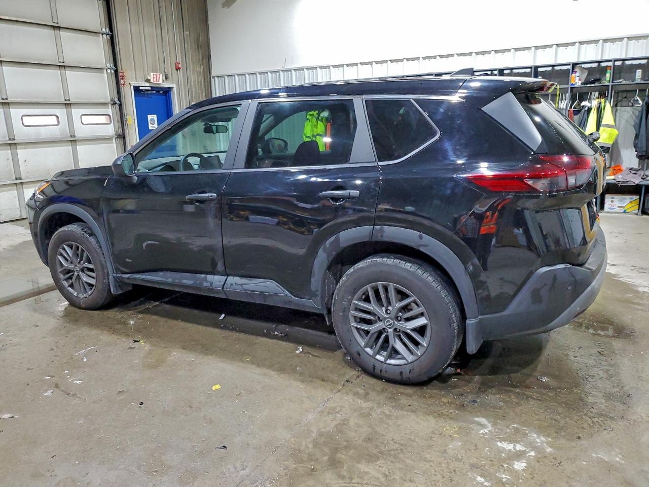 2023 NISSAN ROGUE S photo 2