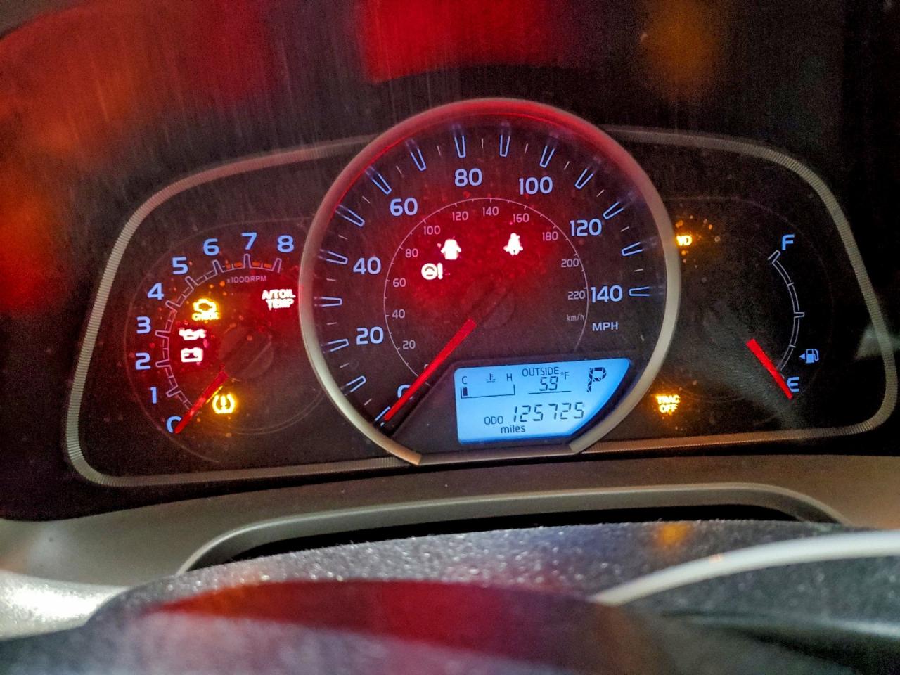 2015 TOYOTA RAV4 LE photo 9