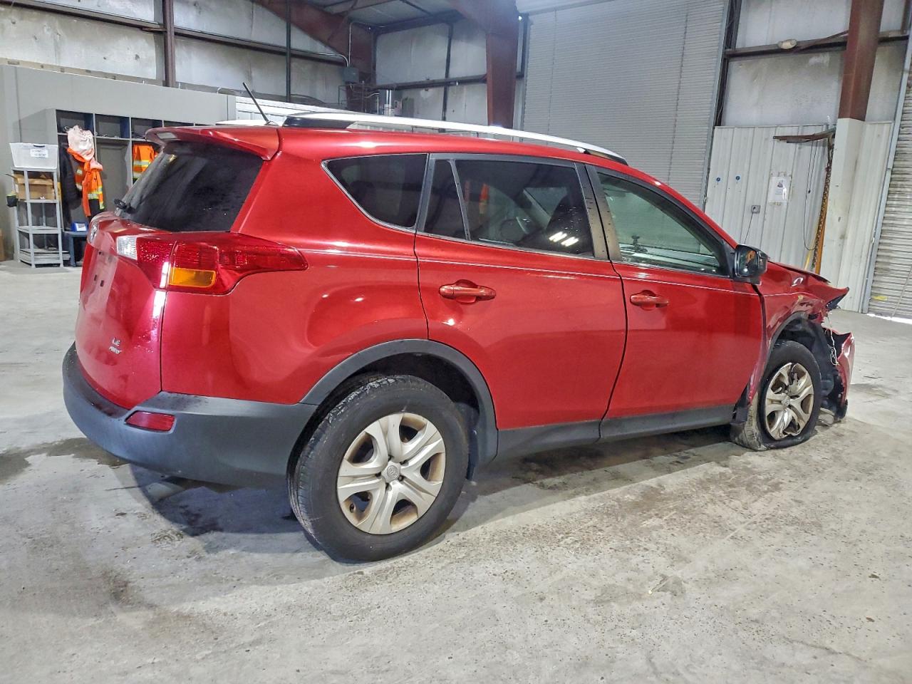 2015 TOYOTA RAV4 LE photo 3