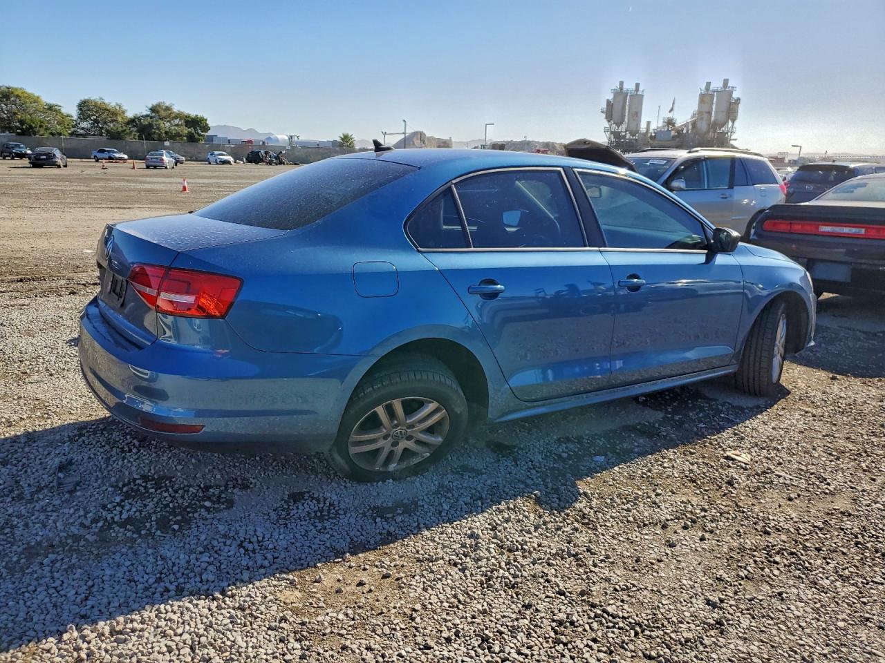 2015 VOLKSWAGEN JETTA BASE photo 3