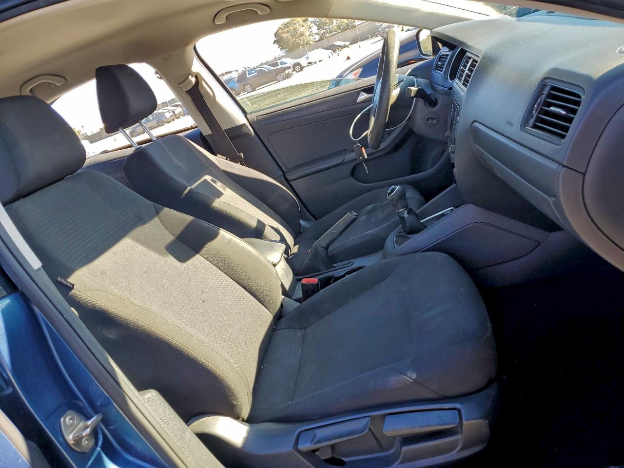 2015 VOLKSWAGEN JETTA BASE photo 7