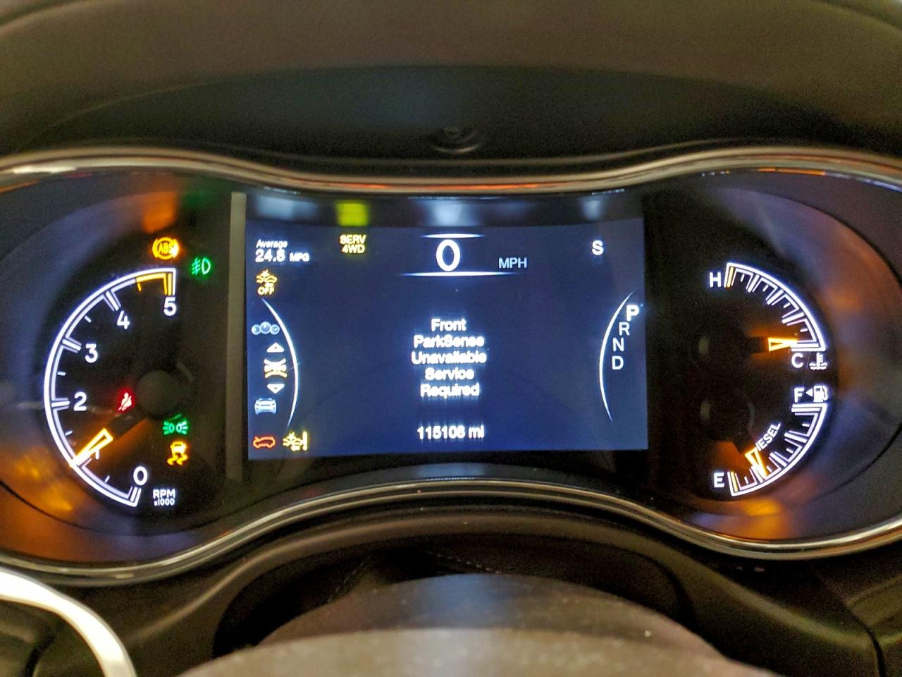 2018 JEEP GRAND CHEROKEE OVERLAND photo 9