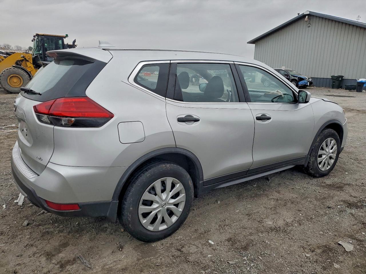 2017 NISSAN ROGUE S photo 3