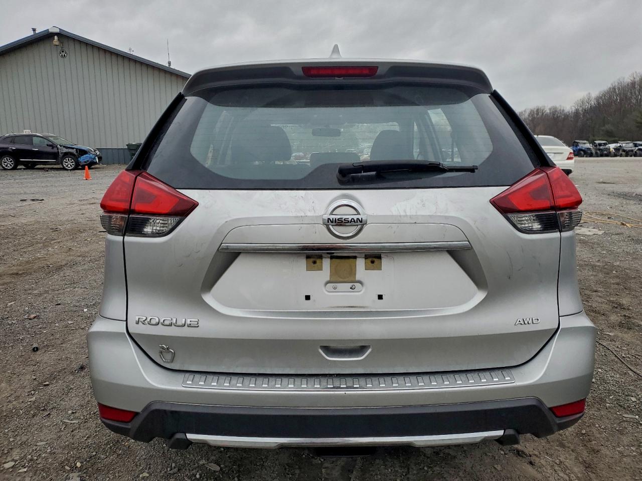 2017 NISSAN ROGUE S photo 6