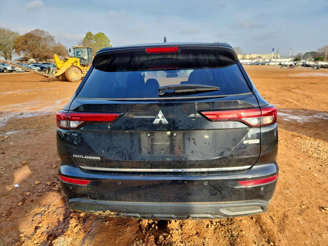 2024 MITSUBISHI OUTLANDER ES photo 11