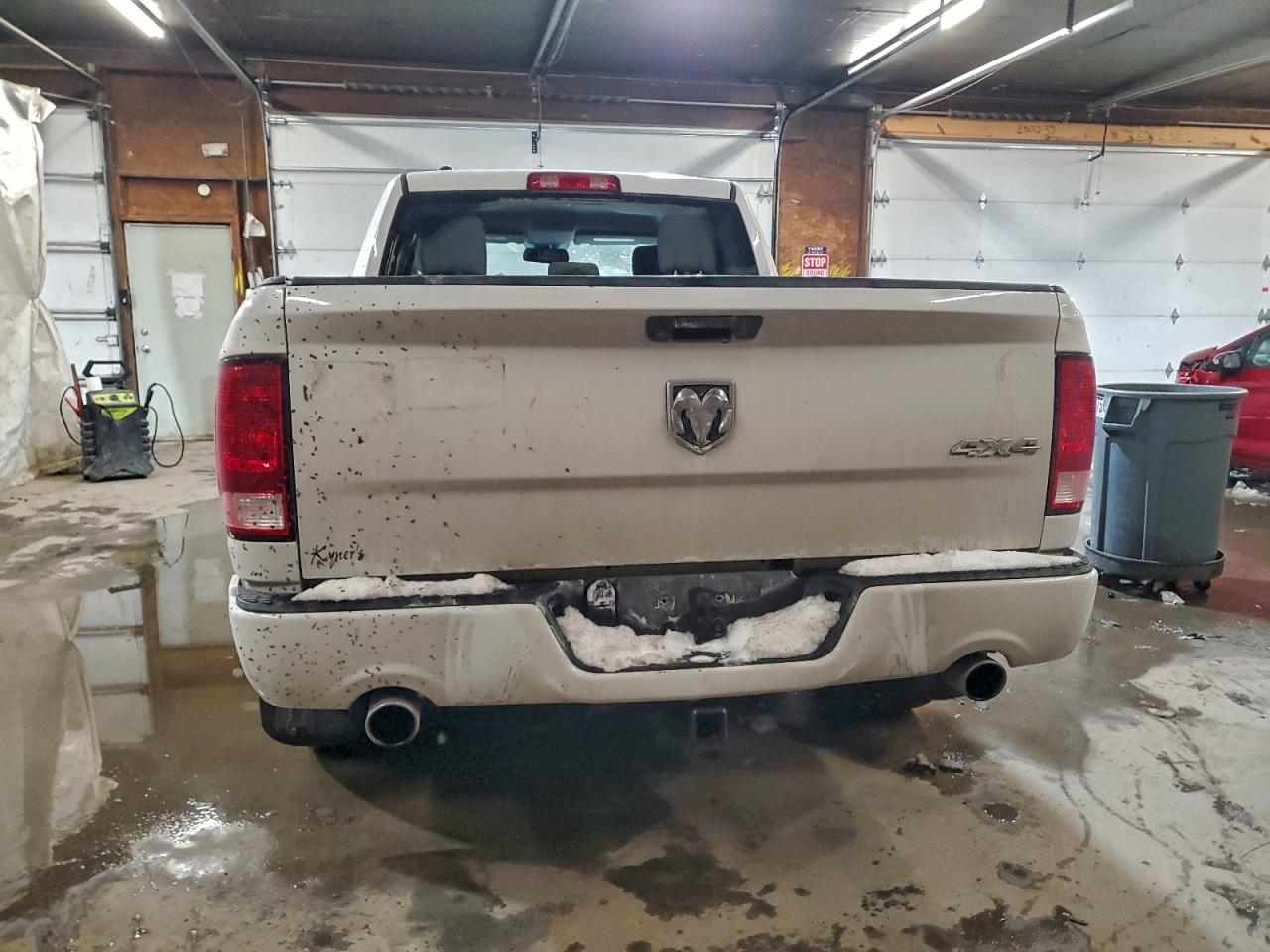 2015 RAM 1500 ST photo 6